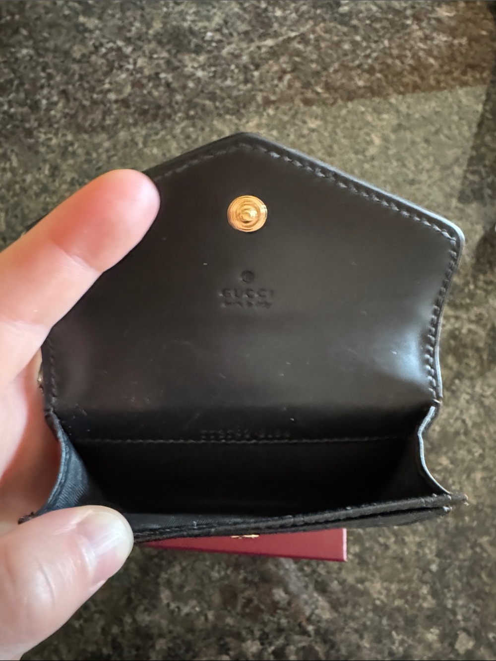 Gucci Gilbert Snap Wallet - Picture 4 of 12